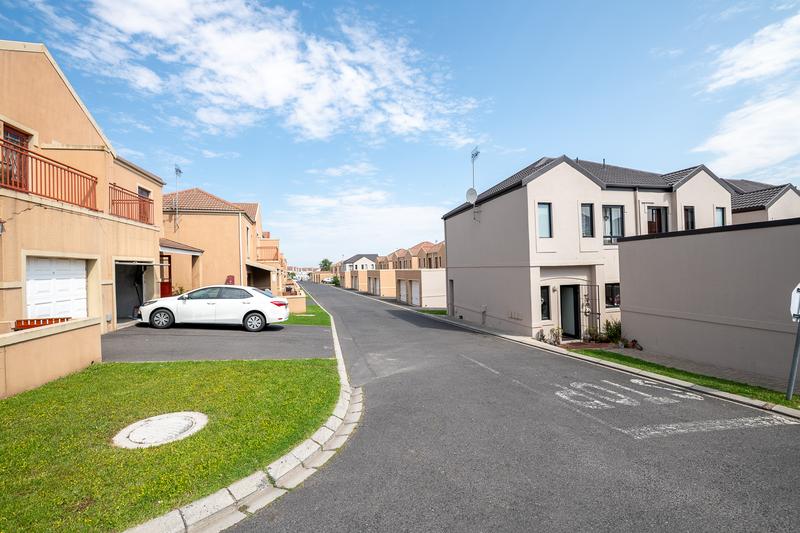 2 Bedroom Property for Sale in Normandie Western Cape